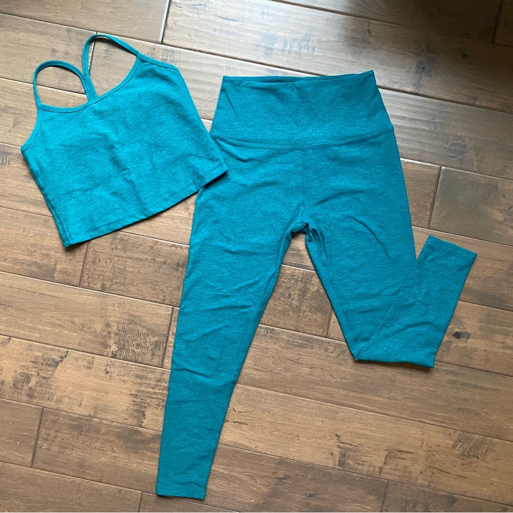 Beyond Yoga tank and leggings set. Size M